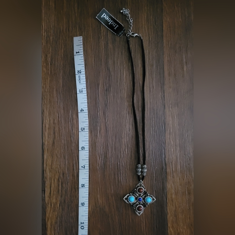 Indeed Short Pendant Necklace, Silver and Mutilcolor on Leather Cord - Picture 4 of 4